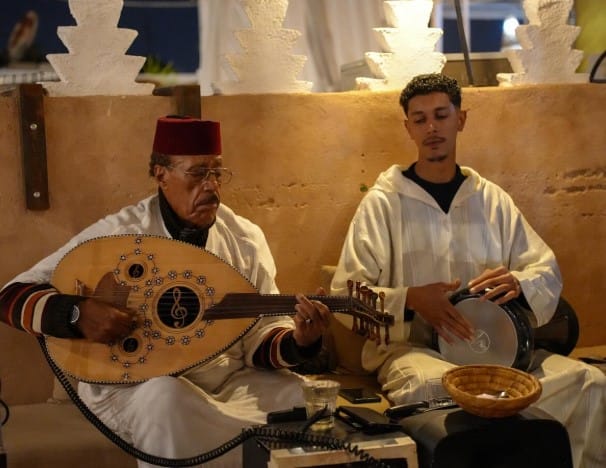 Músicos na medina de Marraquexe